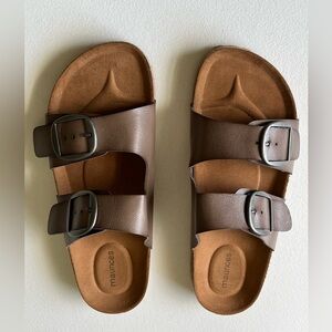 Maurices Womens Leather Cork Sole
Double Buckle Strap Slide Sandals
White Sz 10